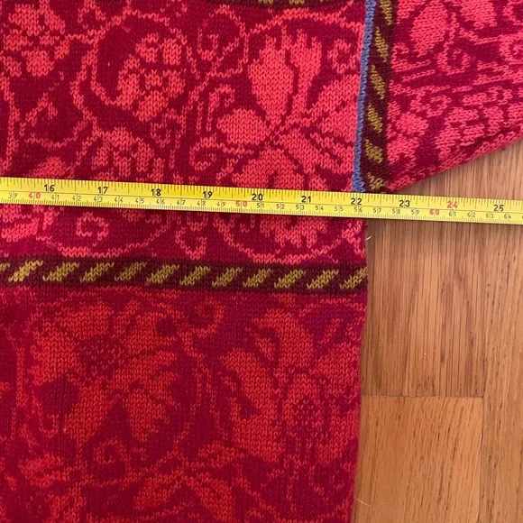 Oleana Red Floral Patterned Women's 100% Pure New Wool Nordic Sweater, M L - Picture 6 of 7